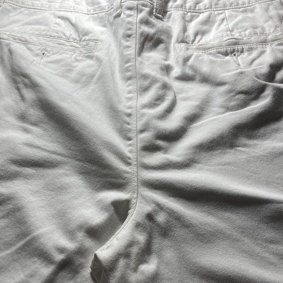 Madison khaki shorts , size 36 . In good condition. - Picture 5 of 5